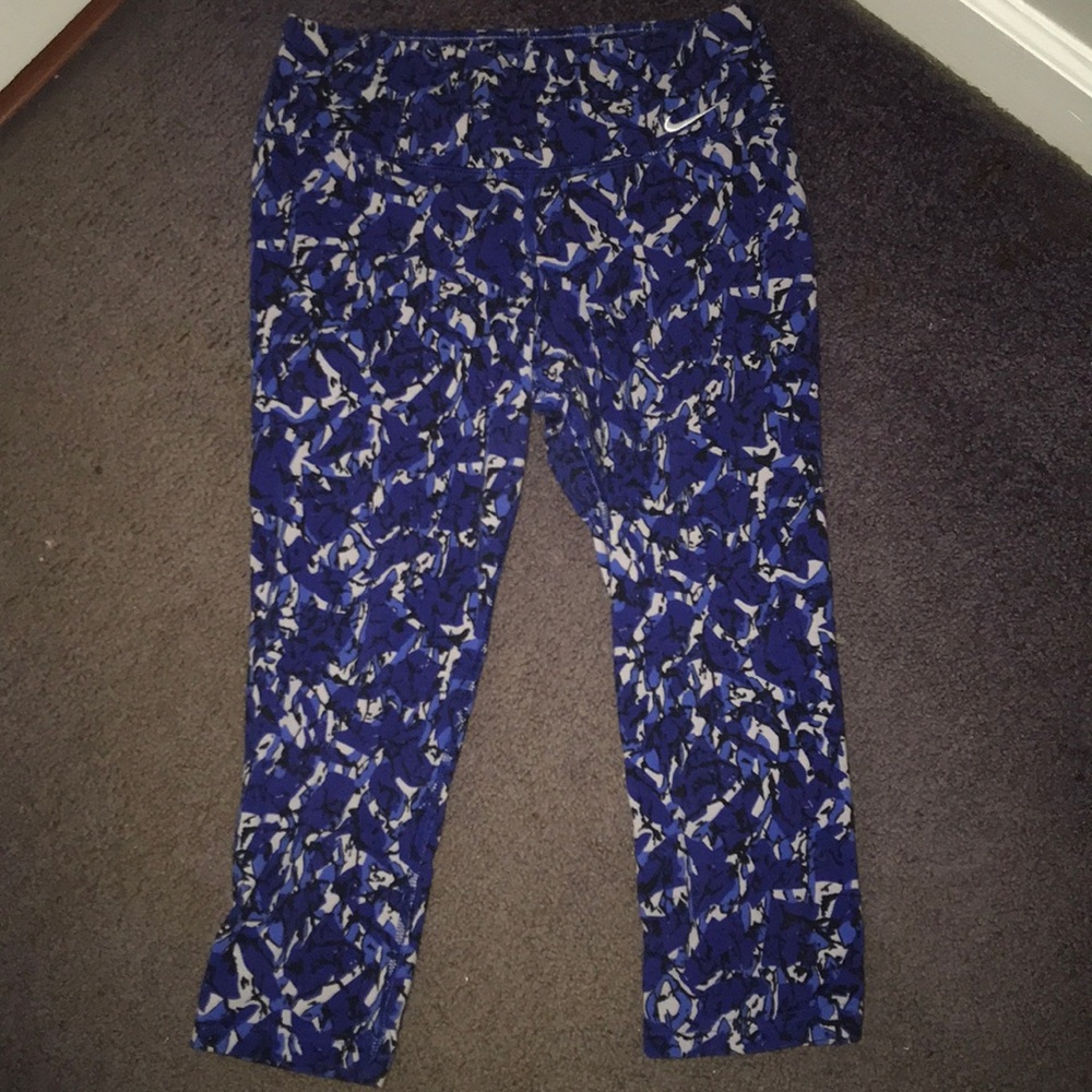 Nike Capri workout pants
